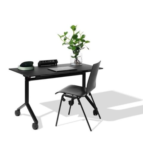 MSM Tisch Modell 222 schwarz klappbar mit schwarzem Stuhl als Arbeitsplatz