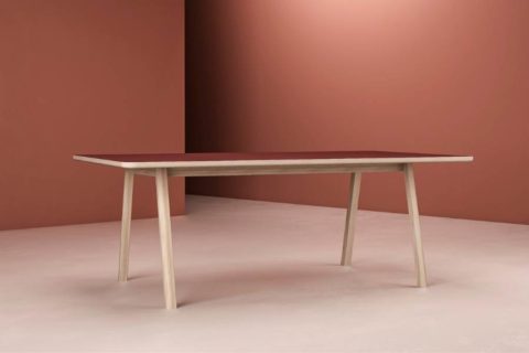 MSM Holztisch Lotte, massive Eiche, große Tischplatte burgundrot beschichtet