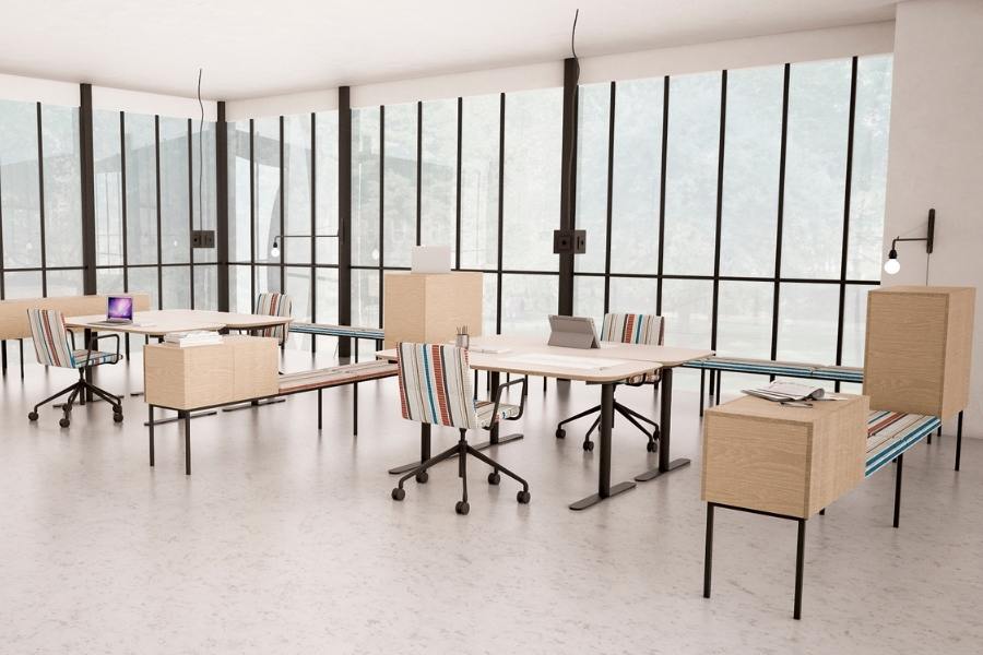 MSM Tisch Lotte Lift, Schreibtisch höhenverstellbar, Gestell weiß, Tischplatte matt grau beschichtet, mit MSM Stuhl FF11 und Sideboard Heinrich als moderne Büroeinrichtung